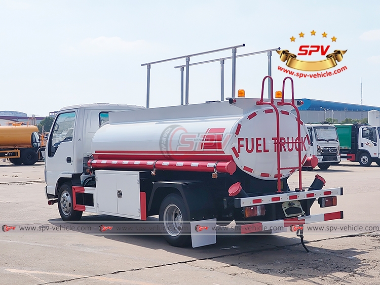 4,000 Litres ISUZU Fuel Truck - Left Back Side View